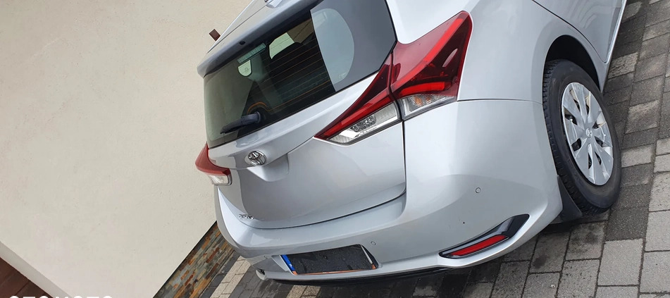 Toyota Auris cena 20500 przebieg: 100351, rok produkcji 2017 z Pasym małe 79